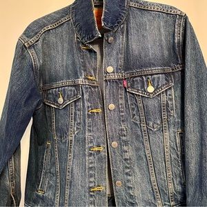 Levi’s EX-BOYFRIEND TRUCKER JACKET